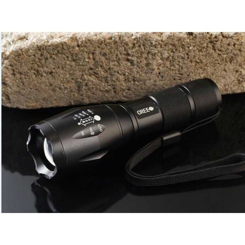 Exclusive Quality 2000 Lumens Zoomable LED Flashlight Torch light 1